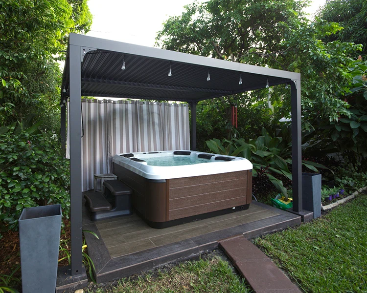 7 ft hot tub pergola